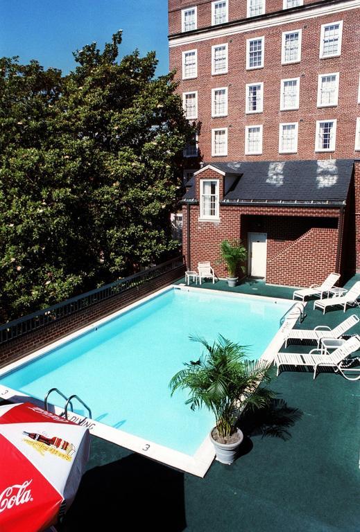 The Latham Georgetown Hotel Washington Exterior foto